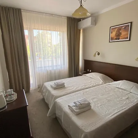 Maria Revas Hotel