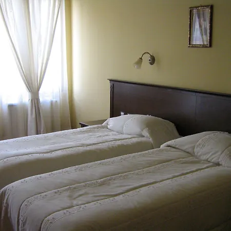Maria Revas Hotel
