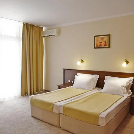 Maria Revas 써니비치