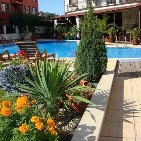 Hotel Maria Revas 5*