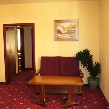 Maria Revas Hotel Słoneczny Brzeg