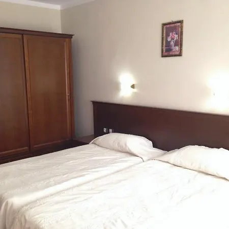 Maria Revas Hotel