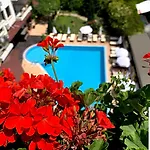 Maria Revas Hotel 5*