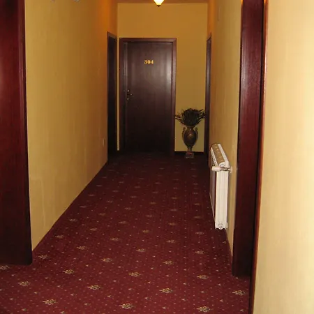 Maria Revas Hotel